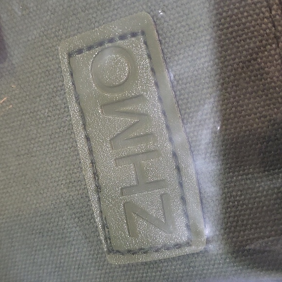 Zhmo Large Tote Bag - Picture 7 of 8